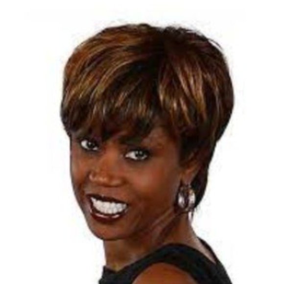 Du Style beWISE Wig main image 4